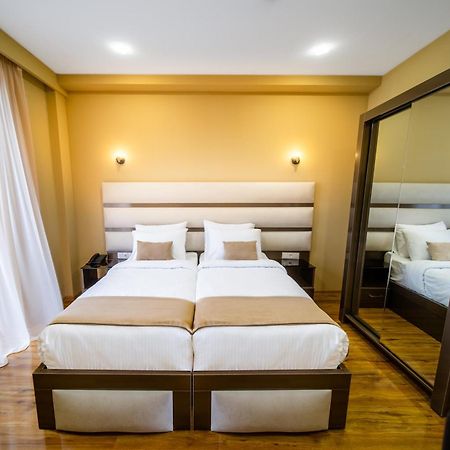 Hotel Residence Plaza Tbilisi Ruang foto