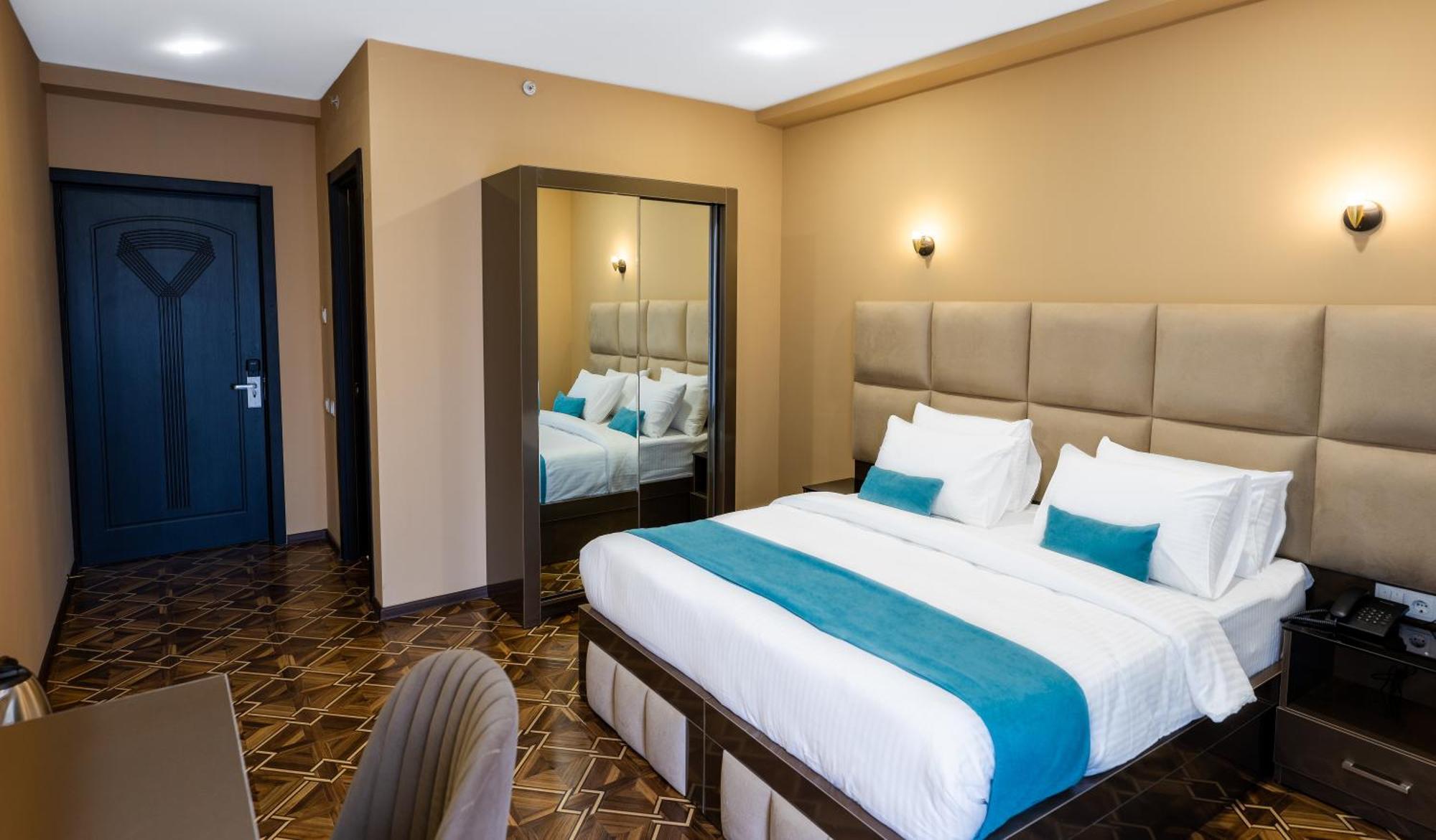 Hotel Residence Plaza Tbilisi Ruang foto
